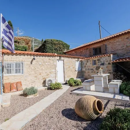 Somatianá- Traditional Stone House , West Mani Thalamai