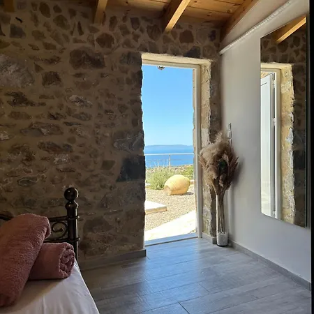 Somatianá- Traditional Stone House , West Mani Thalamai