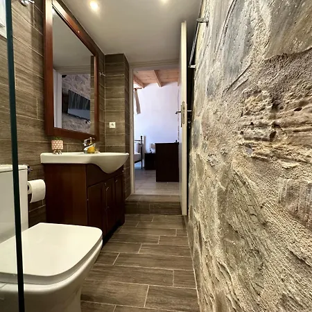 Casa de Férias Somatianá- Traditional Stone House , West Mani Thalamai