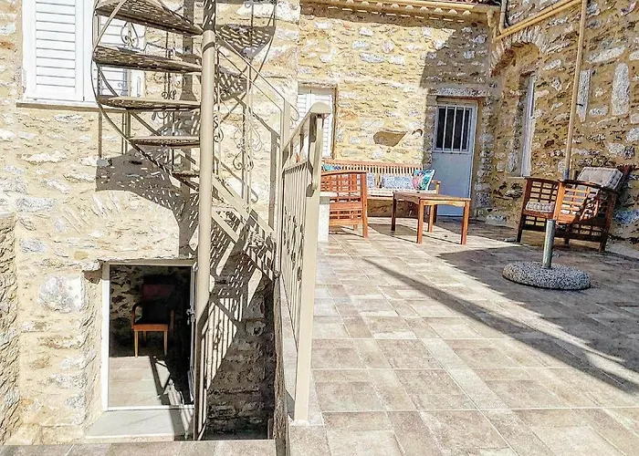 Somatiana- Traditional Stone House , West Mani Hébergement de vacances